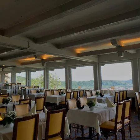 Hotel-restaurant Burg Hornberg فندق 4*
