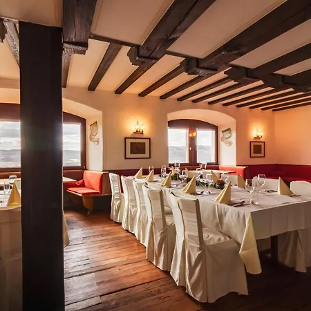 Hotel-restaurant Burg Hornberg Otel