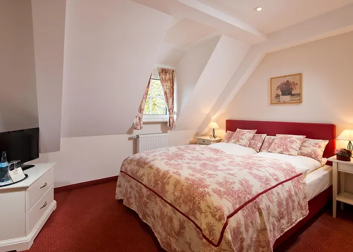 ホテル - レストラン ベルク ホルンベルク 4*